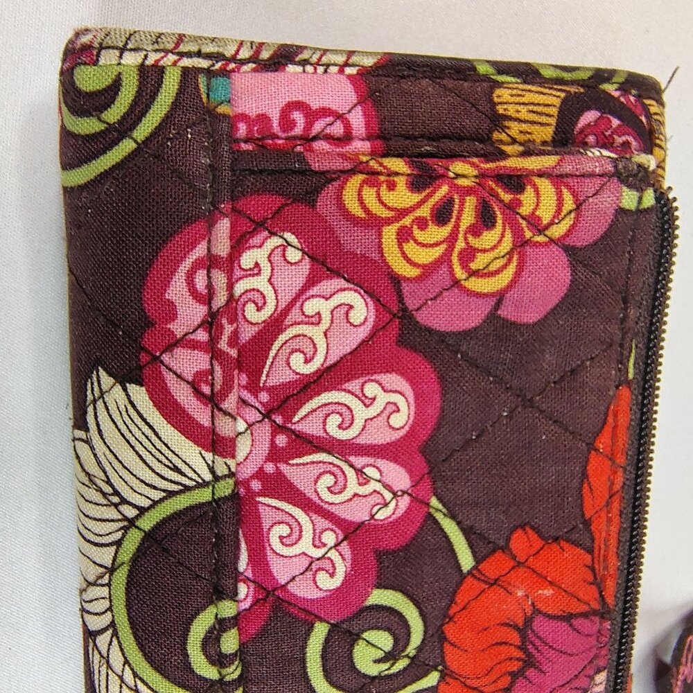 Vera Bradley Mod Floral Quilted Euro Wallet Floral Circle Pattern Boho Colorful - Picture 14 of 15